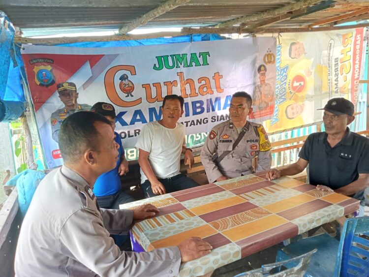 Ciptakan Kamtibmas Yang kondusif, Polsek Siantar Marihat Laksanakan Jumat Curhat Kamtibmas di Jalan Matio
