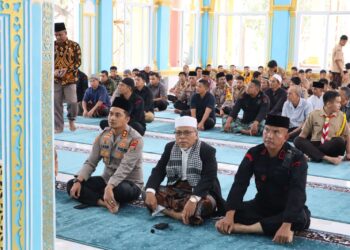 Sinergi untuk Keberkahan, Batalyon C Pelopor Satuan Brimob Polda Sumut Gelar Shalat Bersama dan Jumat Berkah di Masjid Al-Fatimah