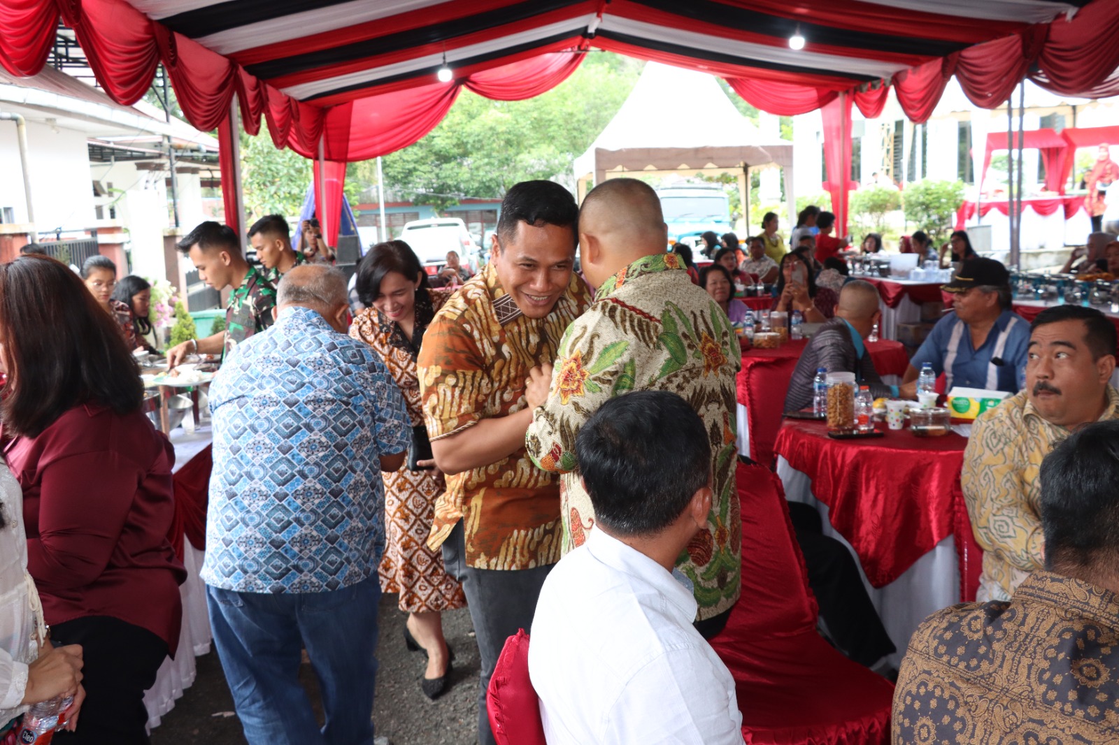 Kapolres Pematangsiantar Hadiri Acara Open House Ketua DPRD Kapolres Pematangsiantar Hadiri Acara Open House Ketua DPRD