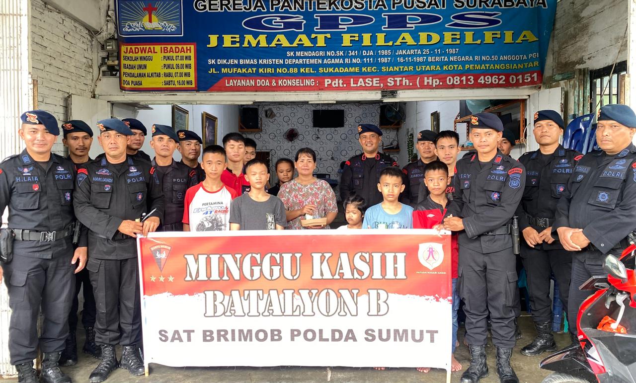Brimob Sumut Dukung Program Pemerintah, Bagikan Makanan Bergizi di Panti Asuhan Grace House Siantar Brimob Sumut Dukung Program Pemerintah, Bagikan Makanan Bergizi di Panti Asuhan Grace House Siantar