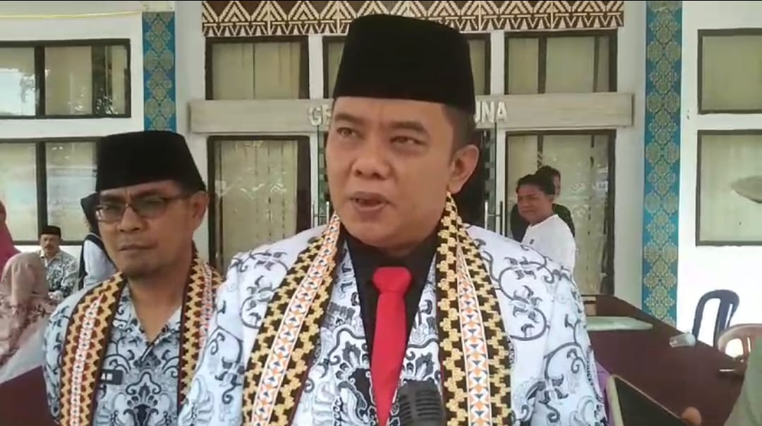 Selamat, Machiavelli Herman Tarmizi Resmi Dilantik Sebagai Ketua PGRI Kabupaten Way Kanan
