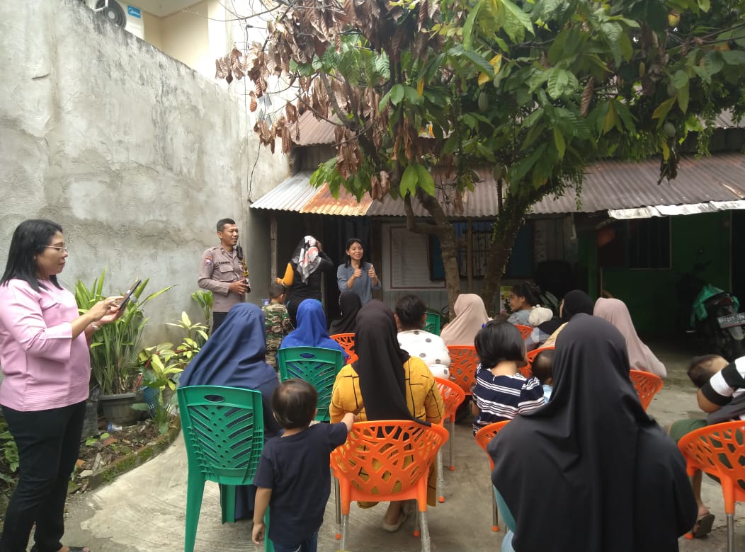 Polsek Siantar Selatan Monitoring Kegiatan Kelas Ibu Hamil dan Ibu Balita di Posyandu Karo Polsek Siantar Selatan Monitoring Kegiatan Kelas Ibu Hamil dan Ibu Balita di Posyandu Karo