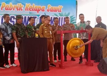 Bupati Way Kanan Didampingi Bupati Terpilih Resmikan Pabrik Kelapa Sawit PT. Pesona Sawit Makmur