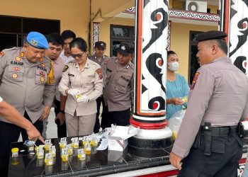 Menjaga Profesionalisme Dan Kesehatan, Puluhan Personel Polres Simalungun Jalani Pemeriksaan Narkoba dan IMT
