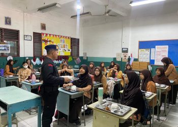 Brimob Polda Sumut dan Kodam I/BB Bersinergi Bagikan 250 Porsi Makanan Bergizi untuk Anak-Anak di Medan