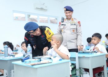 Dukung Program Pemerintah, Polda Sumut Bagikan 647 Paket Makan Bergizi Gratis kepada Pelajar Kemala Bhayangkari I Medan