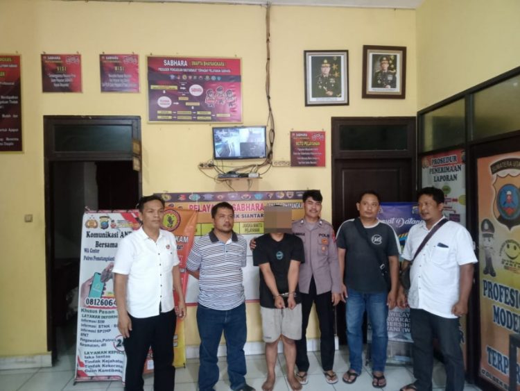 Pelaku Jambret Lolos dari Maut Usai Diselamatkan Personil Polsek Sianțar Barat dari Amukkan Massa