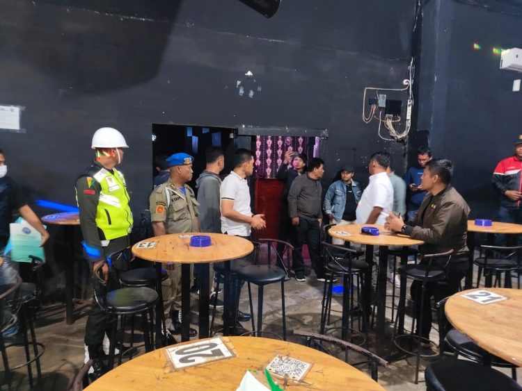 Polres Pematangsiantar Razia THM Koin Bar, Negatif Narkoba