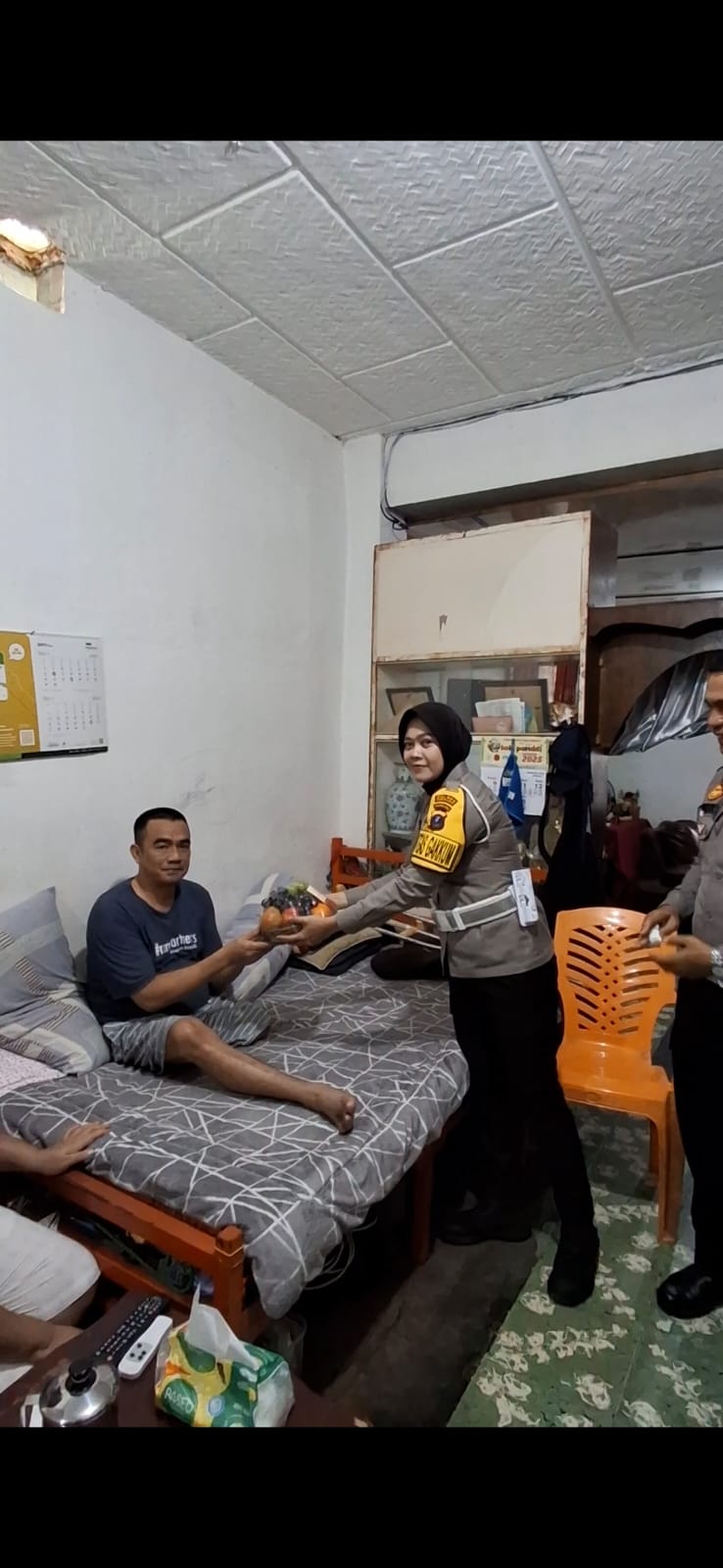 Ops Keselamatan Toba 2025, Kasat Lantas Polres Pematangsiantar Kunjungi Korban Laka Lantas Ops Keselamatan Toba 2025, Kasat Lantas Polres Pematangsiantar Kunjungi Korban Laka Lantas