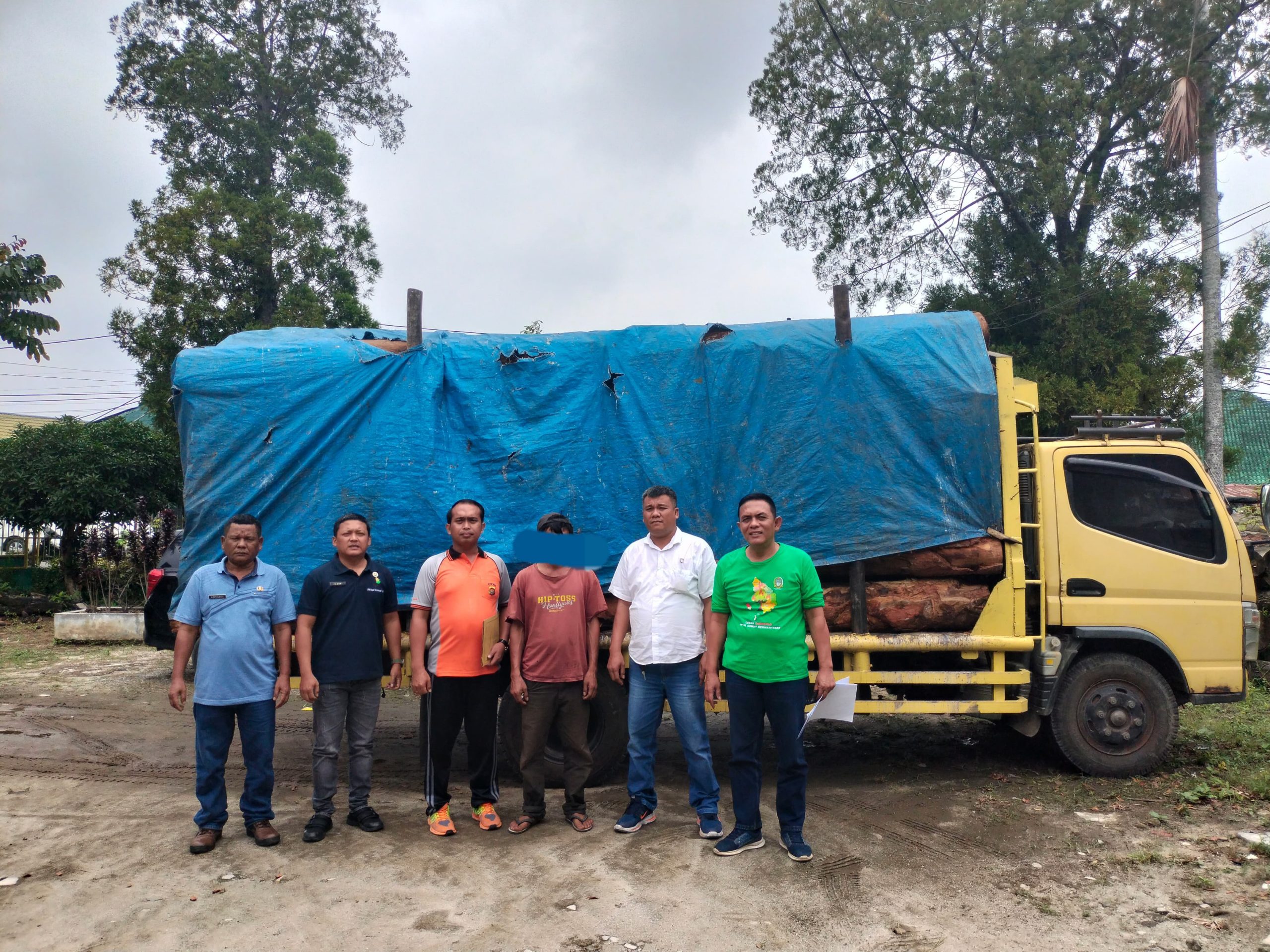 Bawa Kayu Gelondongan Tanpa Dokumen Resmi, Sat Reskrim Polres Pematangsiantar Amankan Warga Humbahas Bawa Kayu Gelondongan Tanpa Dokumen Resmi, Sat Reskrim Polres Pematangsiantar Amankan Warga Humbahas