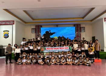 Detasemen Gegana Satuan Brimob Polda Sumut Pukau Siswa SD Tegal Sari, Lebih Dekat dengan Kehebatan Pasukan Elite Polri