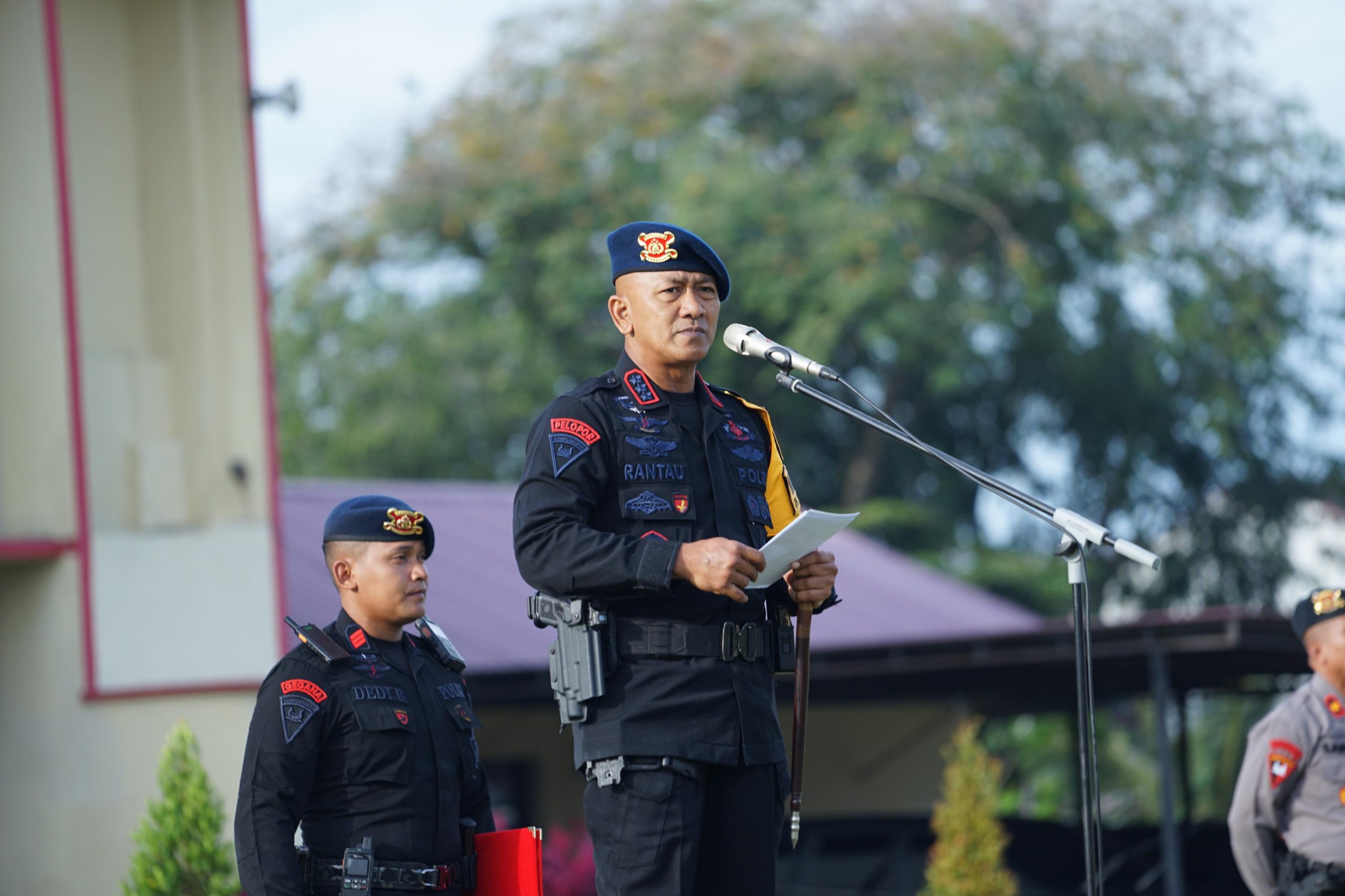 Dansat Brimob Polda Sumut Tekankan Pentingnya Meningkatkan Keterampilan kepada Bintara dan Tamtama Remaja Dansat Brimob Polda Sumut Tekankan Pentingnya Meningkatkan Keterampilan kepada Bintara dan Tamtama Remaja