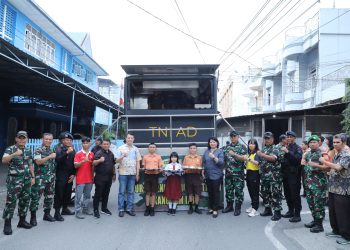 TNI-Polri Bersinergi Bagikan Makan Bergizi Gratis untuk Anak Sekolah di Medan