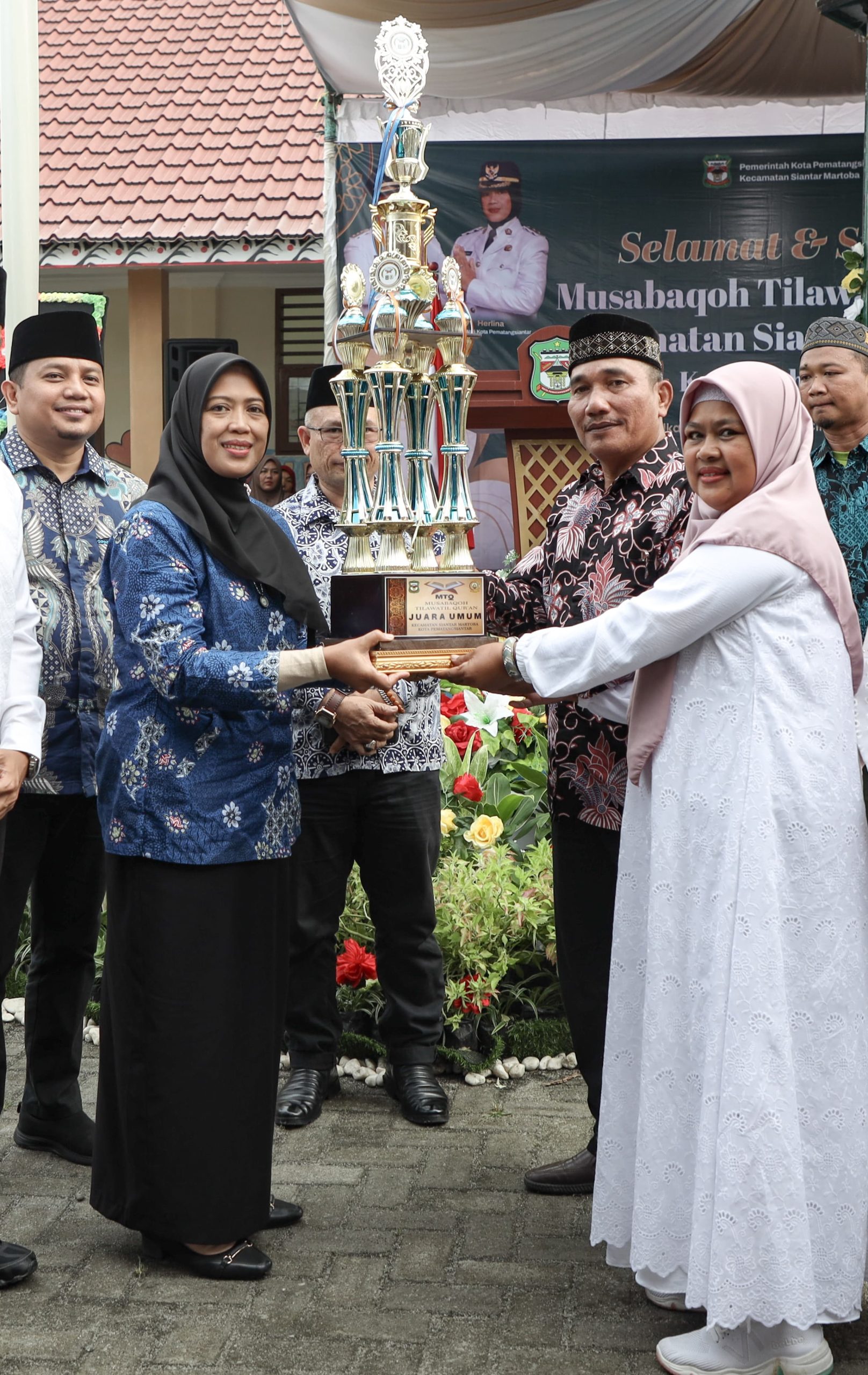 Wali Kota Pematangsiantar Diwakili Wakil Wali Herlina Menutup Resmi  MTQ ke-57 Tahun 2025 Tingkat Kecamatan Siantar Martoba