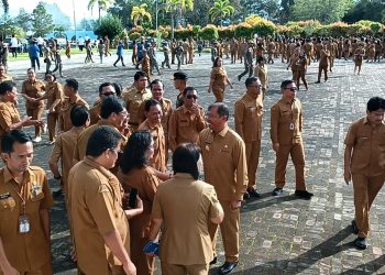 Setelah Dilantik, Wakil Bupati Toba Audi Murphy Sitorus Memimpin Apel Perdana