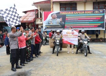 Polres Pematangsiantar Gandeng Forkopimda Dan Mahasiswa Bagikan Paket Sembako kepada Masyarakat 