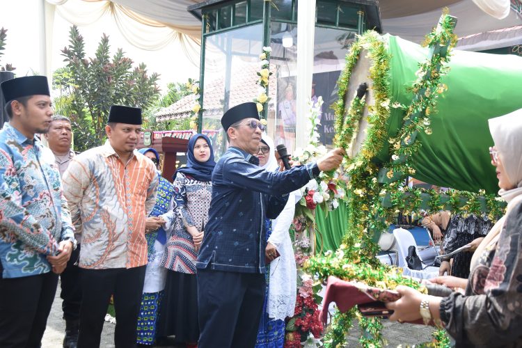 Wali Kota Wesly Silalahi MKn Diwakili Asisten Perekonomian dan Pembangunan Membuka MTQ ke-57 Tingkat Kecamatan Siantar Martoba Wali Kota Wesly Silalahi MKn Diwakili Asisten Perekonomian dan Pembangunan Membuka MTQ ke-57 Tingkat Kecamatan Siantar Martoba