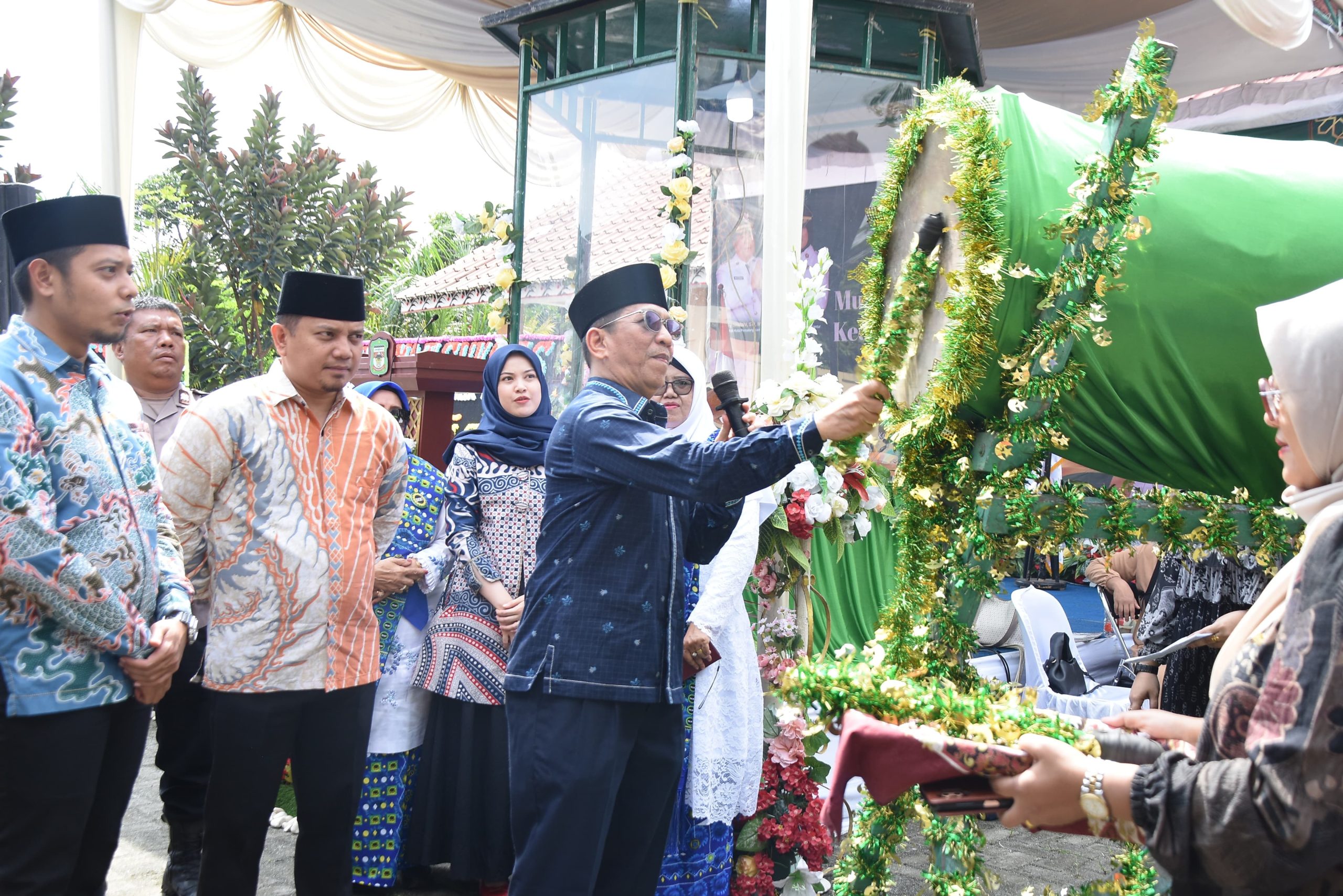 Wali Kota Wesly Silalahi MKn Diwakili Asisten Perekonomian dan Pembangunan Membuka MTQ ke-57 Tingkat Kecamatan Siantar Martoba