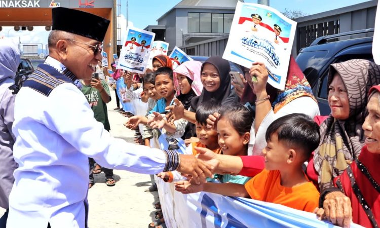 Bupati Simalungun DR H Anton Achmad Saragih dan Wakil Bupati Benny Gusman Sinaga Disambut Masyarakat dengan Antusias