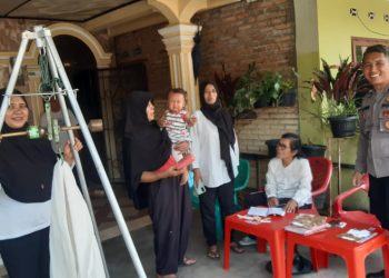 Sambang Ke Posyandu Bahagia, Bhabinkamtibmas Polsek Siantar Utara Sampaikan Pesan Kamtibmas