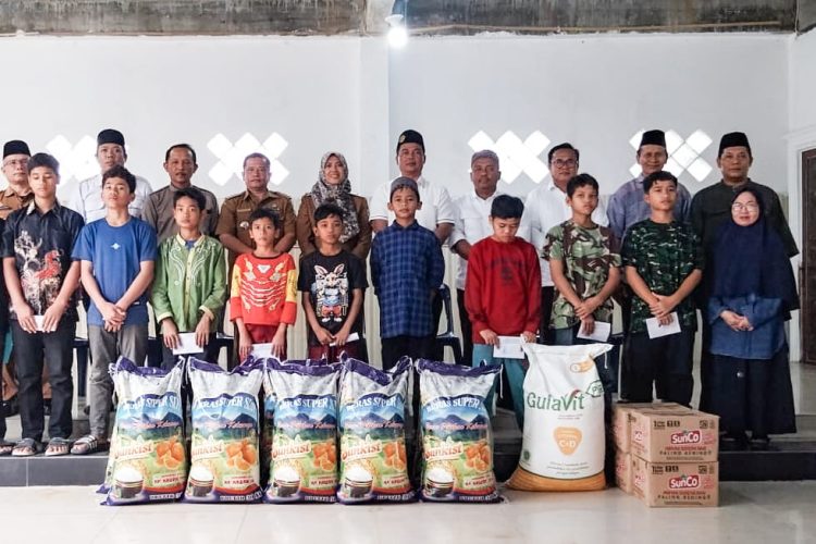 Wakil Wali Kota Pematangsiantar, Dirut Perumda Tirta Uli dan Tim Ramadhan Berbagi PA Taruna Melati Wakil Wali Kota Pematangsiantar, Dirut Perumda Tirta Uli dan Tim Ramadhan Berbagi PA Taruna Melati