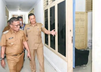 Hari Kedua Kerja, Bupati Langsung Sidak Dilingkungan Kantor Bupati Tapteng