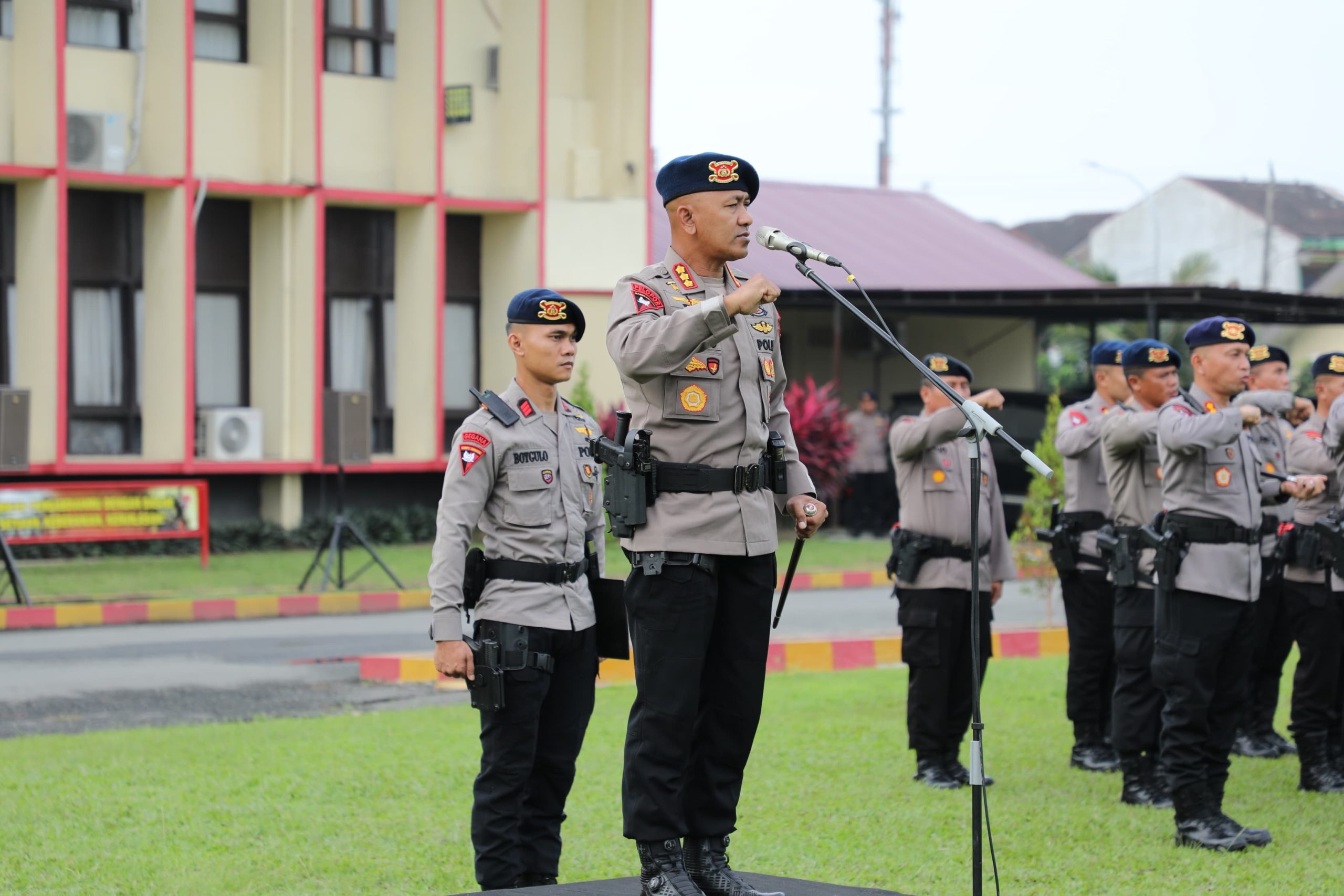 Dansat Brimob Polda Sumut Pimpin Apel Kesiapsiagaan di Bulan Ramadhan, Perkuat Disiplin, Kepedulian dan Kesiapan Operasional