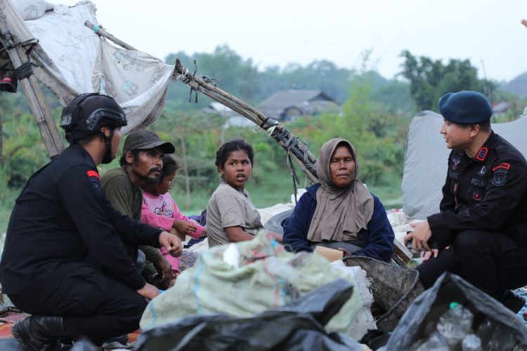 Sinergi Berkah Takjil Medan 2025, Kolaborasi Detasemen Gegana Satuan Brimob Polda Sumut, TNI dan Kelurahan Sambut Ramadhan