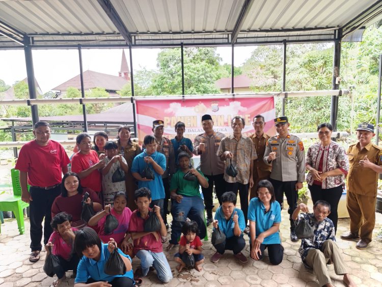 Kapolres Sibolga Gelar Panen Ikan Lele Dalam Program Ketahanan Pangan