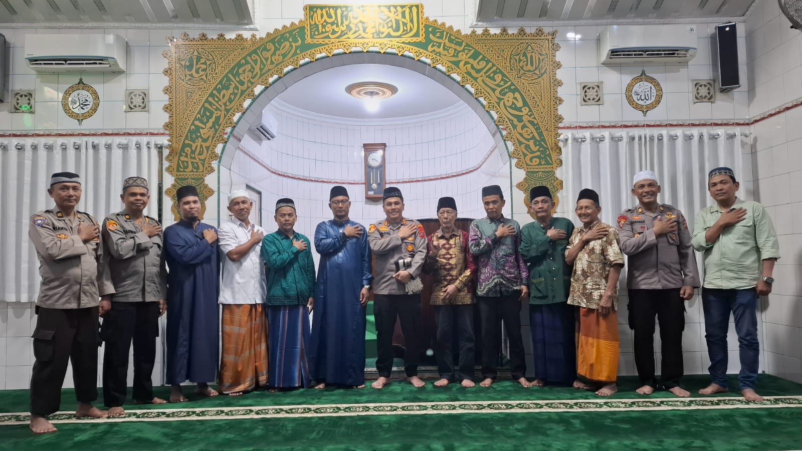 Kapolres Pematangsiantar Kapolres Pematangsiantar Safari Ramadhan Di Masjid Ilham Ajak Jemaah Jaga Kamtibmas Ramadhan Di Masjid Ilham Ajak Jemaah Jaga Kamtibmas
