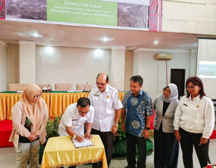 Bupati Tapteng Berkomitmen Dalam Menjaga Kelestarian Lingkungan Hidup
