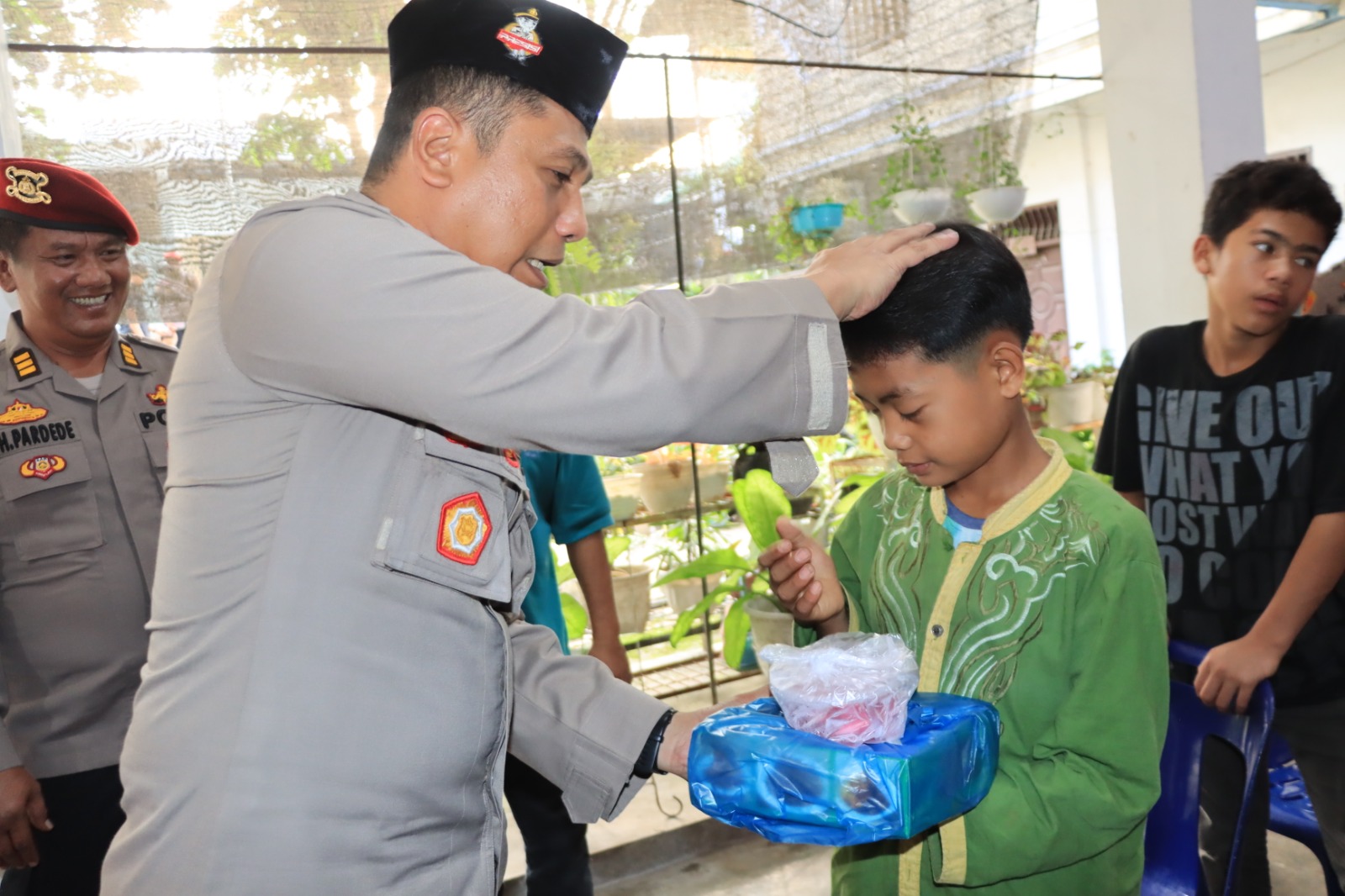 Kapolres Pematangsiantar Berbagi Takjil Kepada PA Taruna Melati Muhammadiyah