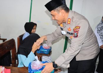 Lebih Ceria Dalam Menjalani Ibadah Puasa, Kapolres Pematangsiantar Berbagi Takjil Ramadhan 1446 H di Panti Asuhan Putri Aisyiyah Muhammadiyah