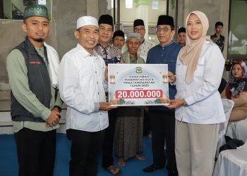 Wali Kota Pematangsiantar Wesly Silalahi SH dan Tim Safari Ramadhan Kunjungi Masjid Al Ikhlas Bukit Makmur di Jalan Sibatu-batu Blok II 