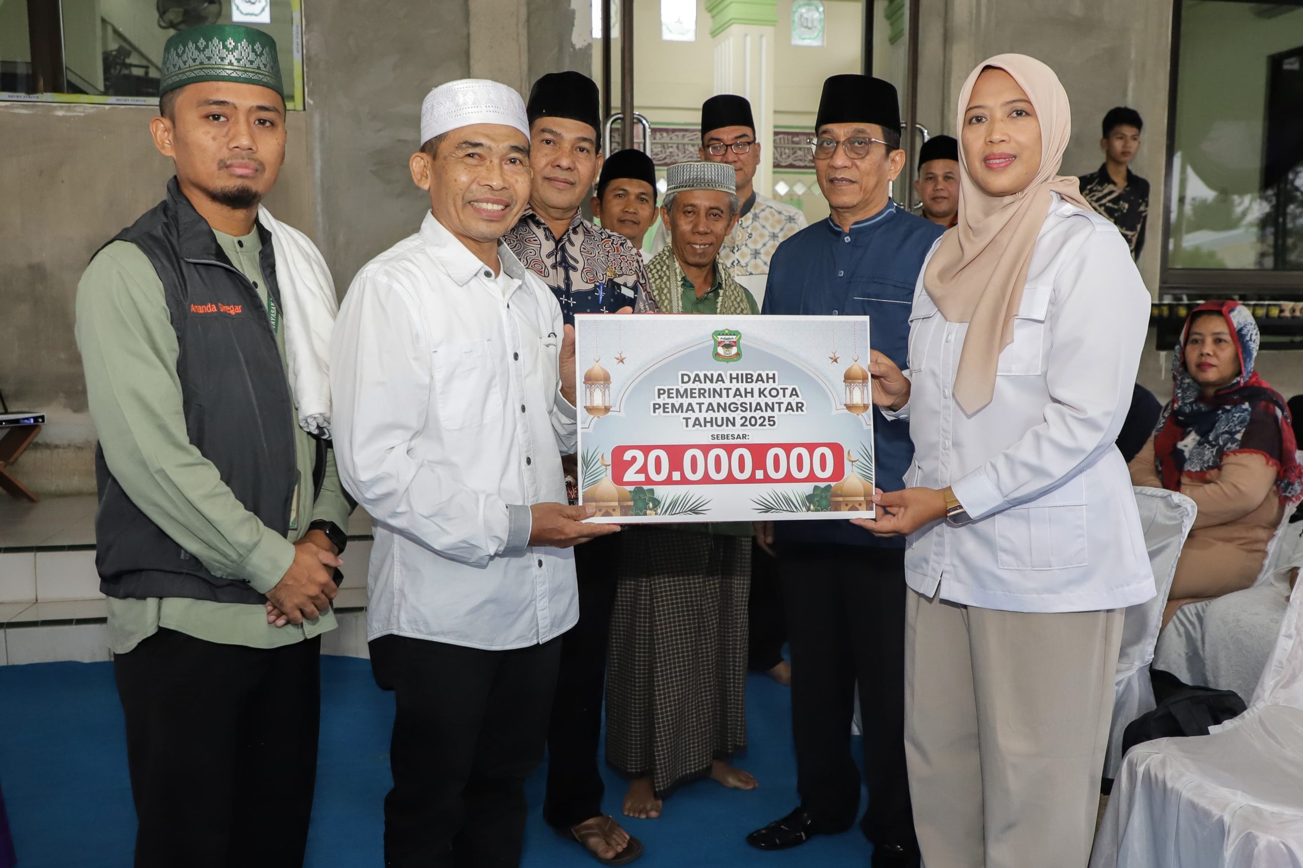 Wali Kota Pematangsiantar Wesly Silalahi SH dan Tim Safari Ramadhan Kunjungi Masjid Al Ikhlas Bukit Makmur di Jalan Sibatu-batu Blok II 