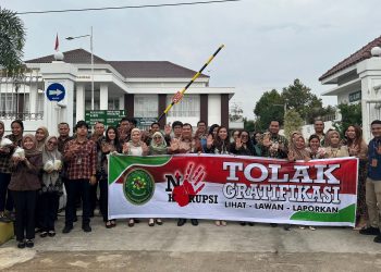 Public Campaign, Berbagi Takjil Hingga Berbuka Puasa Bersama Warga PN Sei Rampah
