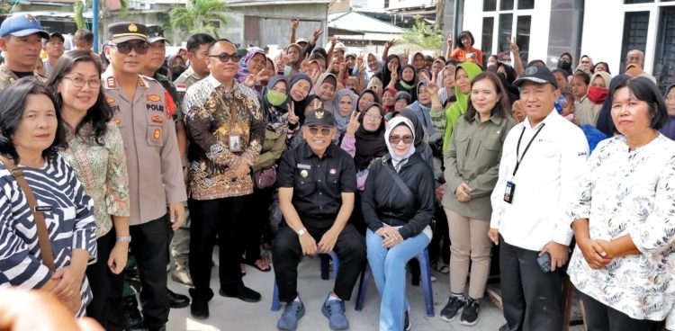 Bupati Simalungun Anton Achmad Saragih Sidak Pasar Perdagangan, Pantau Harga Bahan Pokok dan Serap Keluhan Pedagang