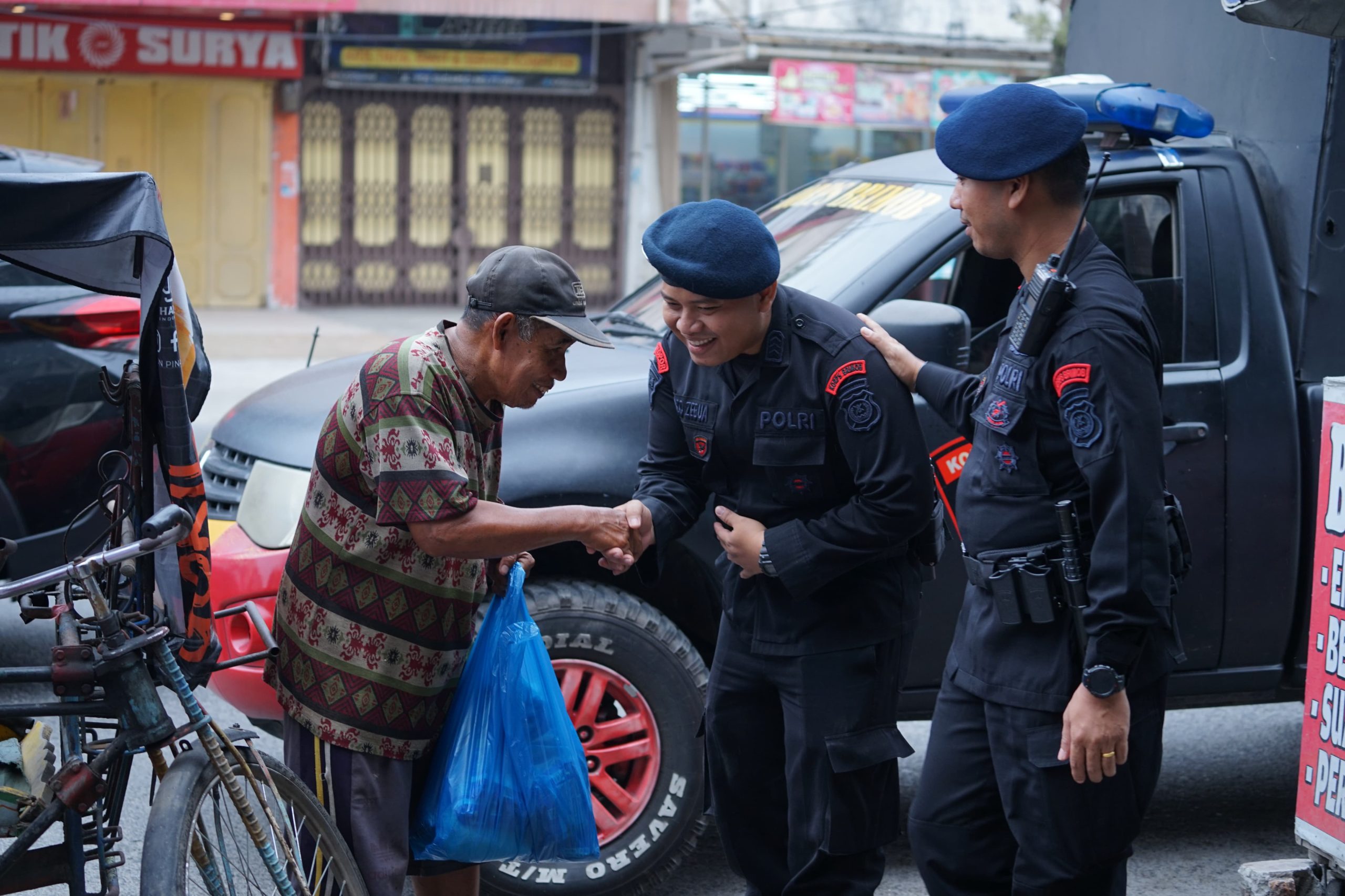Minggu Kasih Brimob Polda Sumut, Wujud Peduli untuk Masyarakat Minggu Kasih Brimob Polda Sumut, Wujud Peduli untuk Masyarakat