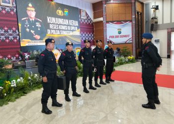 Tim Jibom KBR Detasemen Gegana Brimob Polda Sumut Lakukan Sterilisasi dalam Rangka Kunjungan Kerja Komisi III DPR RI