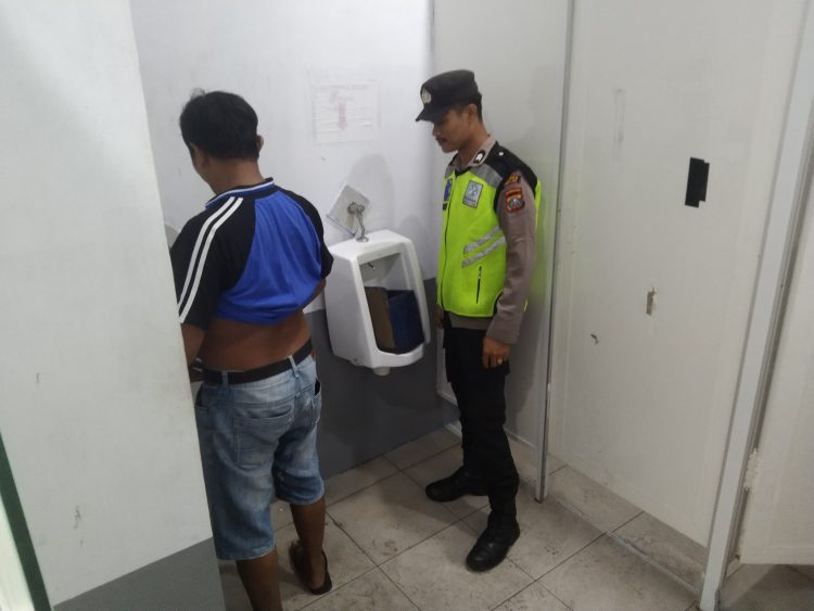 Ops Ketupat Toba 2025, Polres Sibolga Gelar Tes Urine Kepada Sopir Angkot Dan Awak Kapal Penyebrangan