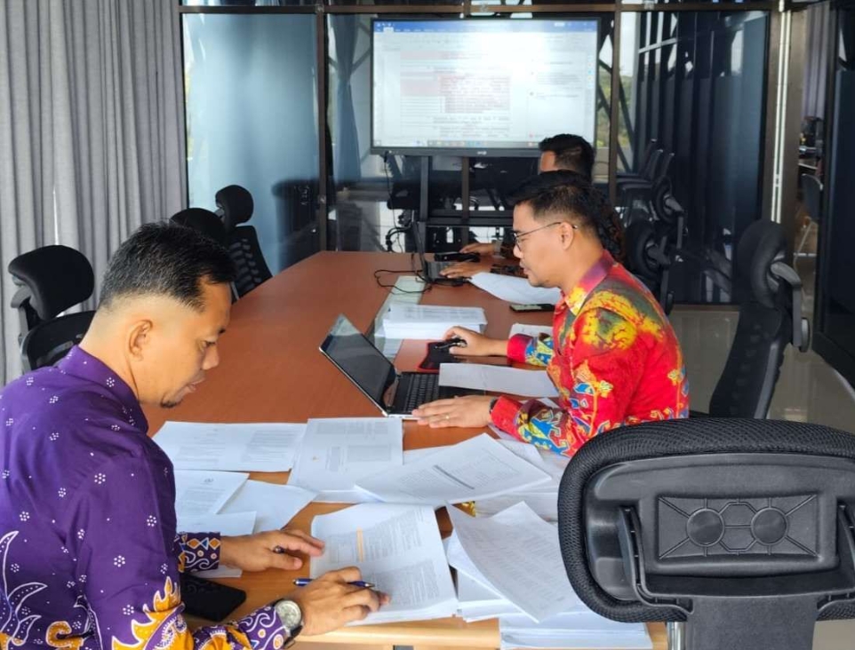 Pemkab Way Kanan Bahas Rancangan Peraturan Pergeseran APBD