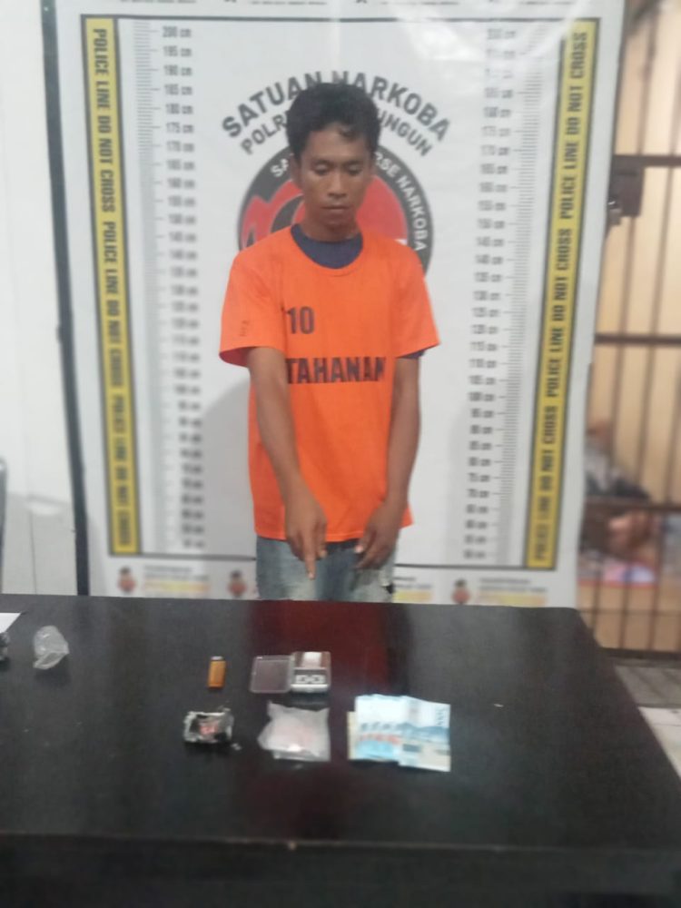Polsek Serbalawan Ringkus  Diduga Pengedar Sabu di Desa Purwosari, Barbut 0.72 Gram 