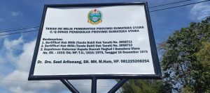 Pemasangan Plang Kepemilikan Tanah di Lapangan Mini oleh OTK, Keturunan Napitupulu Keberatan