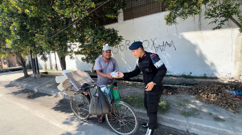 Personil Batalyon A Pelopor Brimob Polda Sumut Laksanakan Bakti Sosial Dalam Rangka Minggu Kasih Peduli Sesama Personil Batalyon A Pelopor Brimob Polda Sumut Laksanakan Bakti Sosial Dalam Rangka Minggu Kasih Peduli Sesama