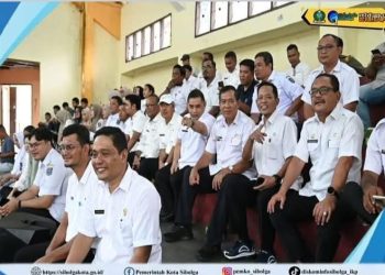 Wali Kota Sibolga Resmikan Turnamen Futsal Antar Kelurahan dalam Rangka HUT Kota Sibolga ke-325