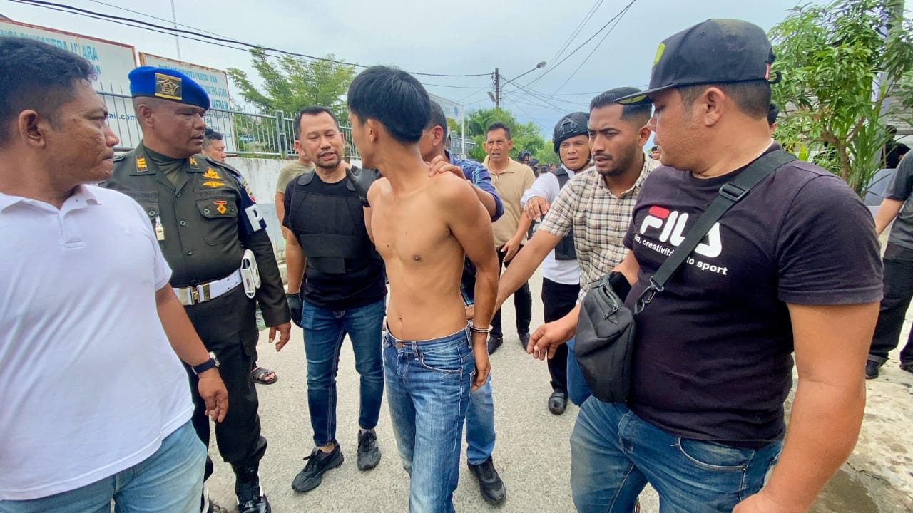 Tim Gabungan TNI-Polri Tangkap 7 Pelaku Penyerangan Polisi di Bagan Deli Saat Pengungkapan Kasus Narkotika Tim Gabungan TNI-Polri Tangkap 7 Pelaku Penyerangan Polisi di Bagan Deli Saat Pengungkapan Kasus Narkotika