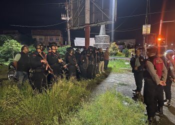 Patroli Gabungan Kompi 2 Batalyon B Satbrimob Polda Sumut dan Polres Pematangsiantar Cegah Kejahatan Malam Hari