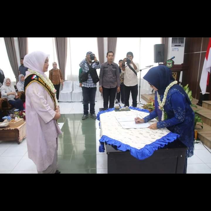 Ketua YKI Cabang Sumatera Utara Nawal Lubis (Photo Istimewa)