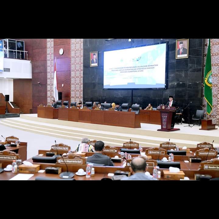 Rapat Paripurna DPRD Sumut atas pandangan umum fraksi tentang LKPj 2022 Gubsu Edy Rahmayadi (ist)