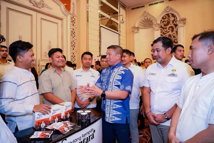 Kapolda Sumut berbincang dengan para pelaku UMKM (Ist)